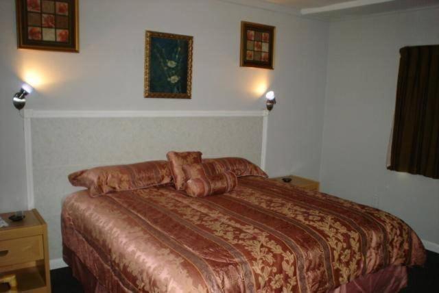 Shangri La Motel Ocala Phòng bức ảnh
